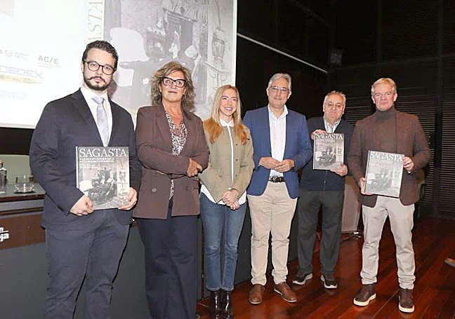 Presentación del libro, ayer en Fundación Caja Rioja.